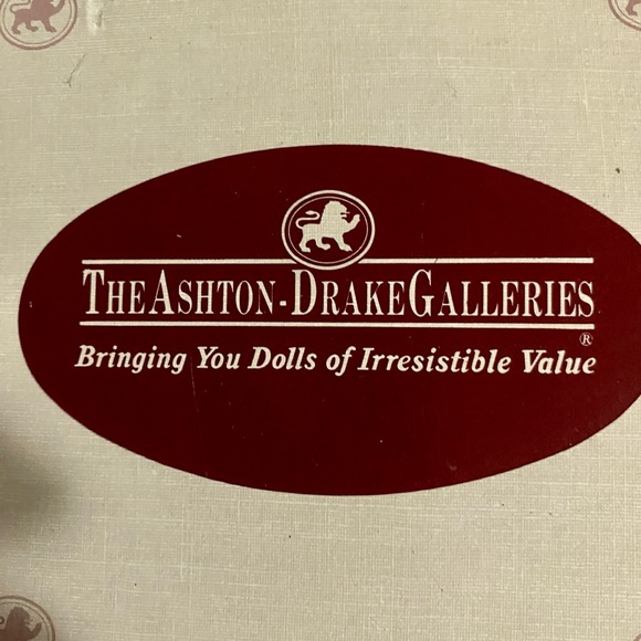 This little drummer boy needs a proper home by Ashton Drake Galleries Numbered - Picture 4 of 5